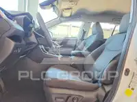 2022 Toyota RAV4 фото