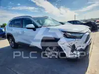 2022 Toyota RAV4 фото