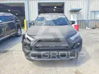 2022 Toyota RAV4 фото