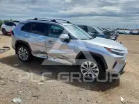 2022 Toyota RAV4 фото