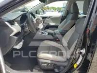 2022 Toyota RAV4 фото