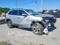 2022 Toyota RAV4 фото