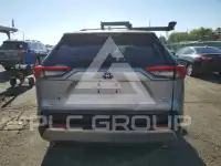 2022 Toyota RAV4 фото