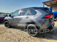 2022 Toyota RAV4 фото