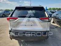 2022 Toyota RAV4 фото
