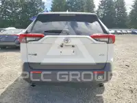 2022 Toyota RAV4 фото