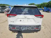 2022 Toyota RAV4 фото