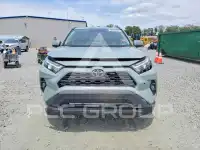 2022 Toyota RAV4 фото