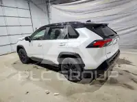 2022 Toyota RAV4 фото