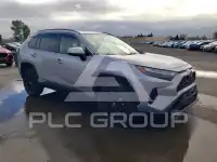 2022 Toyota RAV4 фото