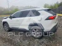 2022 Toyota RAV4 фото