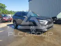 2022 Toyota RAV4 фото