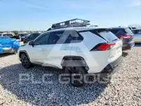 2022 Toyota RAV4 фото