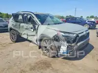 2022 Toyota RAV4 фото