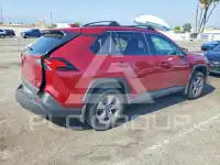 2022 Toyota RAV4 фото