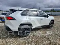 2022 Toyota RAV4 фото