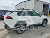 2022 Toyota RAV4 фото