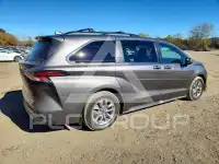 2022 Toyota SIENNA фото