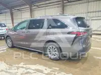 2022 Toyota SIENNA фото