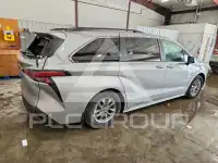 2022 Toyota SIENNA фото