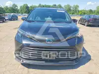 2022 Toyota SIENNA фото
