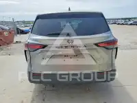 2022 Toyota SIENNA photo