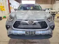 2022 Toyota Highlander photo