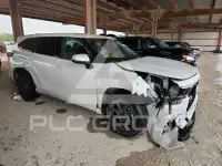 2022 Toyota Highlander фото