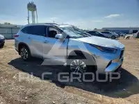 2022 Toyota Highlander фото