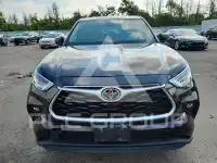 2022 Toyota Highlander фото