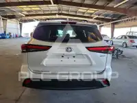 2022 Toyota Highlander фото