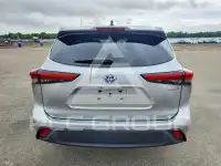 2022 Toyota Highlander фото