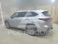 2022 Toyota Highlander фото