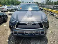 2022 Toyota Highlander photo