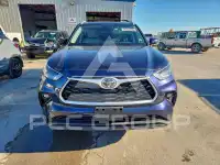 2022 Toyota Highlander фото