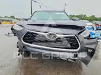 2022 Toyota Highlander фото