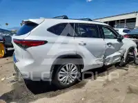 2022 Toyota Highlander фото