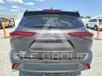2022 Toyota Highlander photo