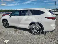 2022 Toyota Highlander фото