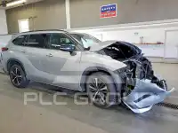 2022 Toyota Highlander фото