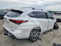 2022 Toyota Highlander фото