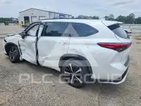 2022 Toyota Highlander фото