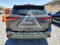 2022 Toyota Highlander фото