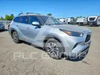 2022 Toyota Highlander фото