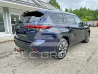 2022 Toyota Highlander photo