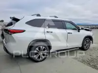 2022 Toyota Highlander photo