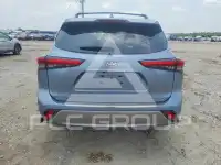 2022 Toyota Highlander фото