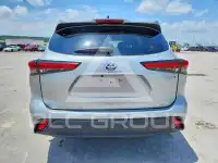 2022 Toyota Highlander фото