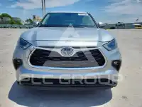 2022 Toyota Highlander фото