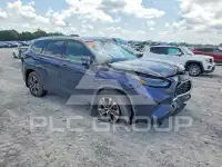 2022 Toyota Highlander фото